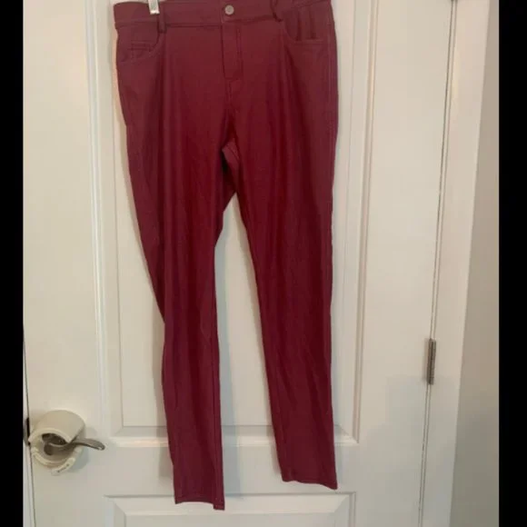 Women's Jeggings - Picture 1 of 6